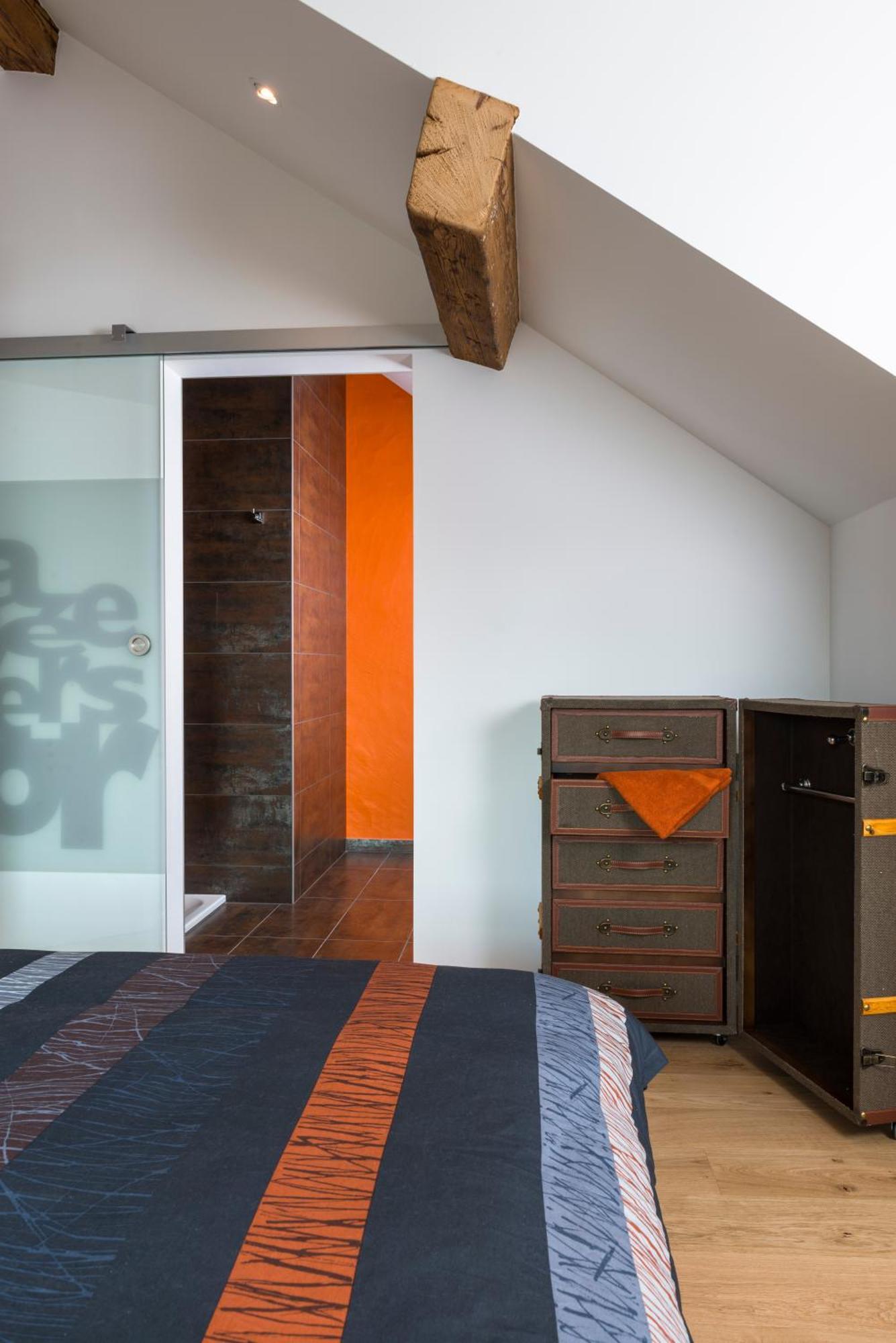 B&B 7E Art Vevey Rum bild